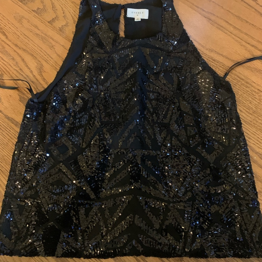 Used Everyly black sequins top, great for a night out!